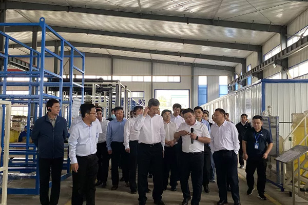 內蒙古自治區(qū)黨委常委、通遼市委書記孟憲東攜考察團到一諾環(huán)境考察指導